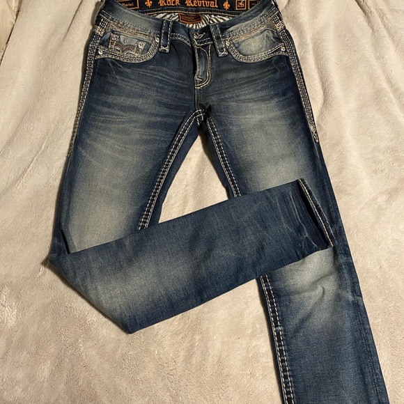 Rock Revival Skinny Jeans - Picture 3 of 5